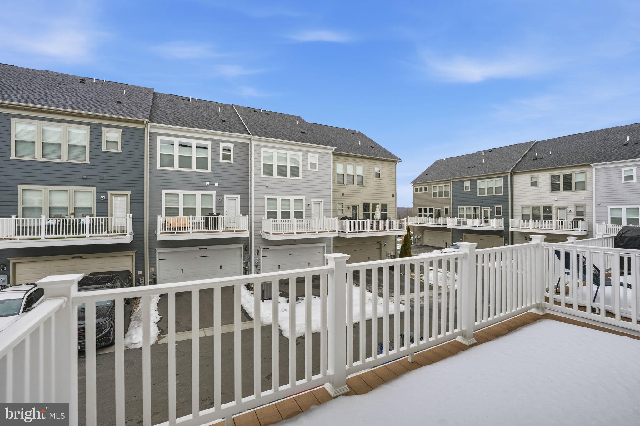 POTOMAC SHORES - Residential