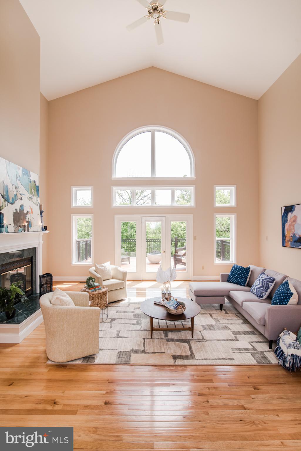 RIVERSIDE ACRES - Residential