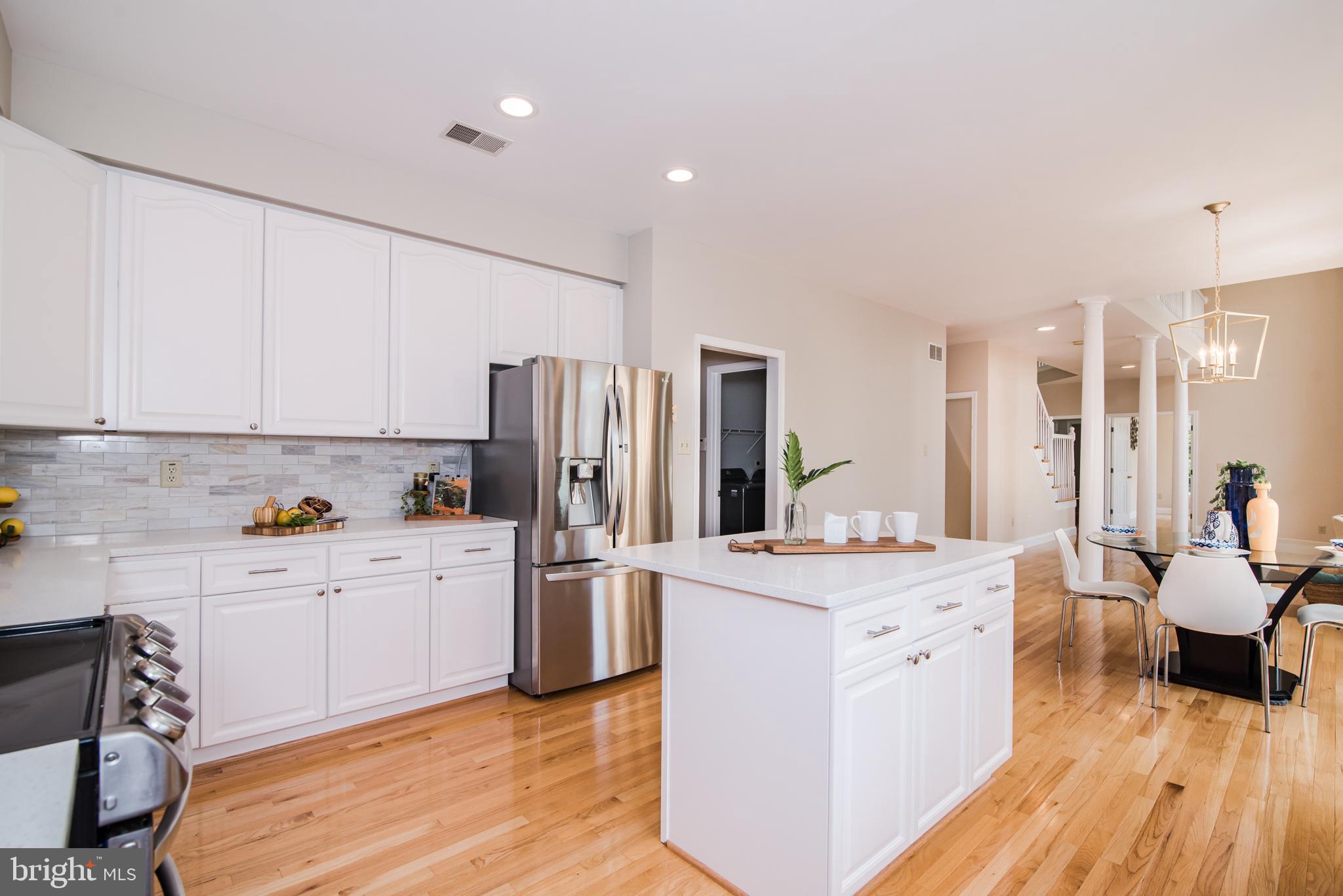 RIVERSIDE ACRES - Residential