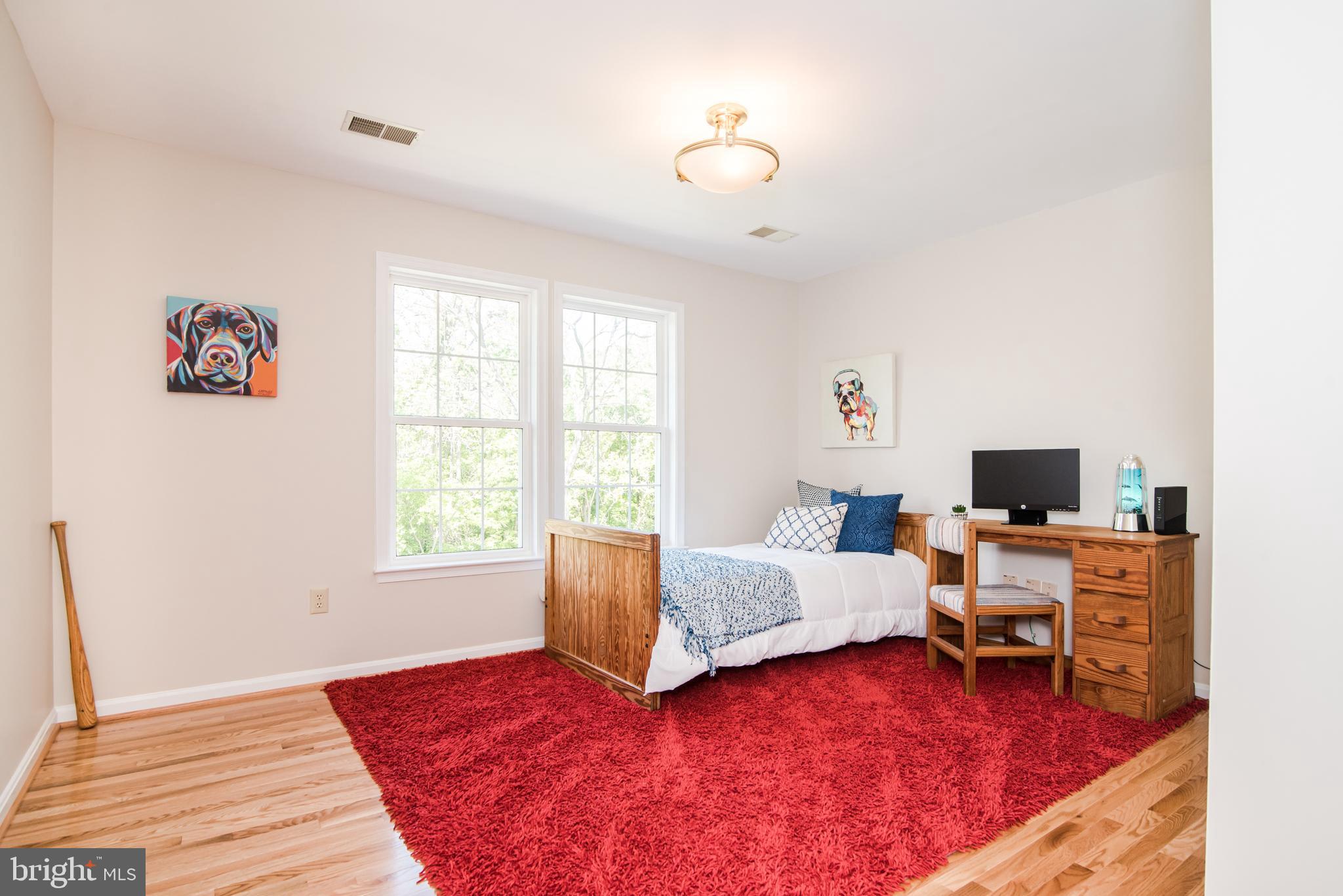 RIVERSIDE ACRES - Residential