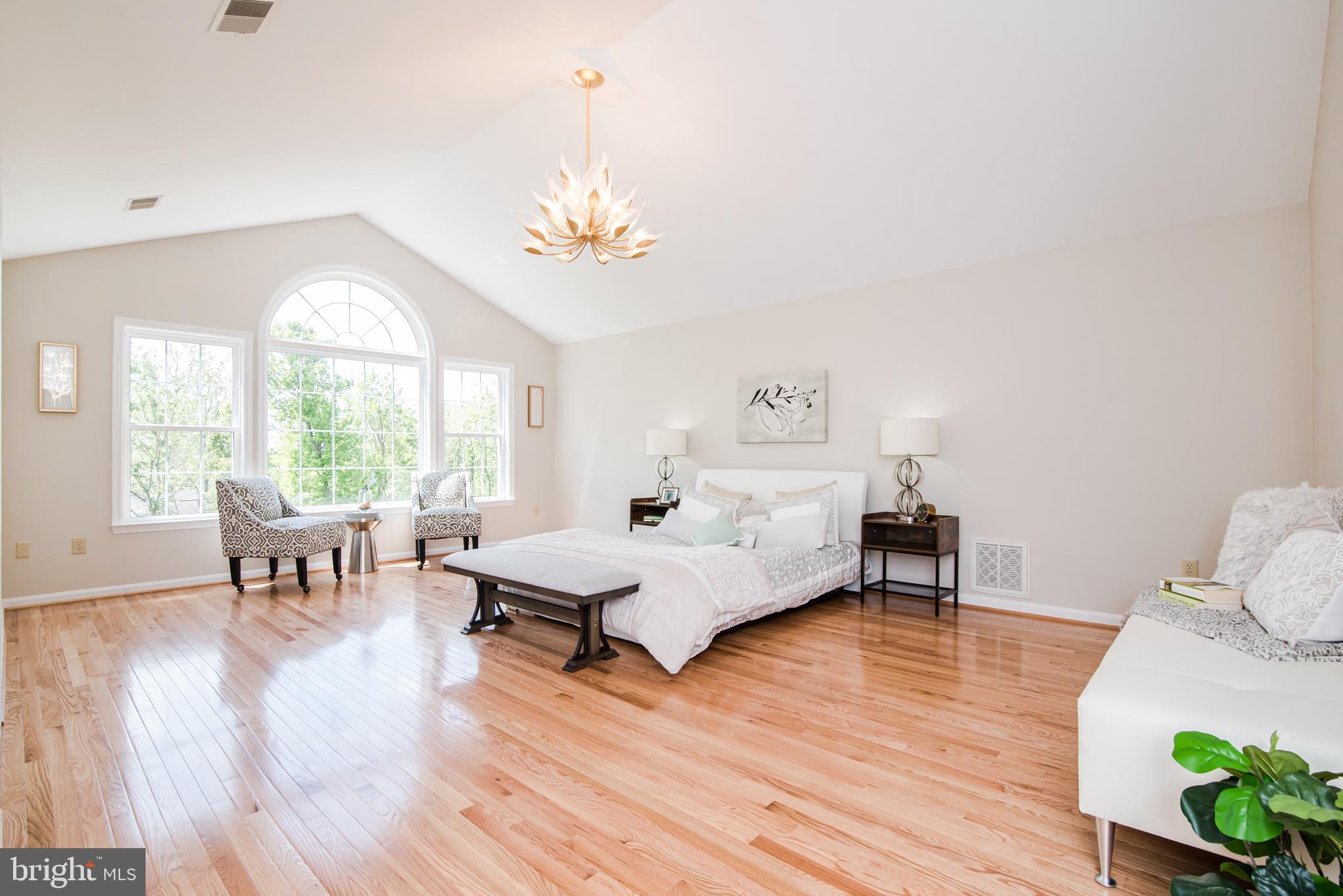 RIVERSIDE ACRES - Residential