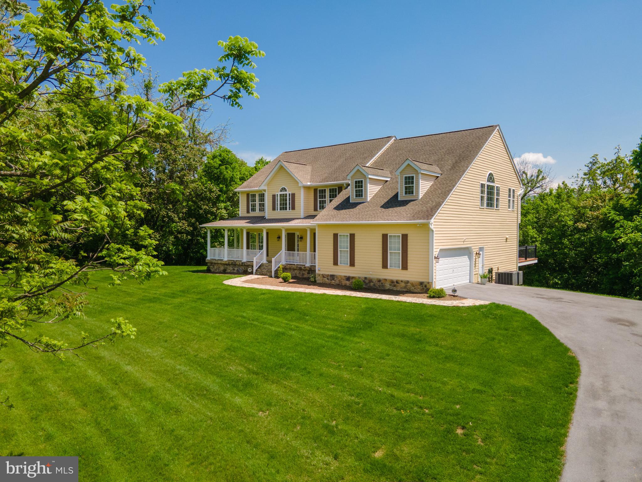 RIVERSIDE ACRES - Residential