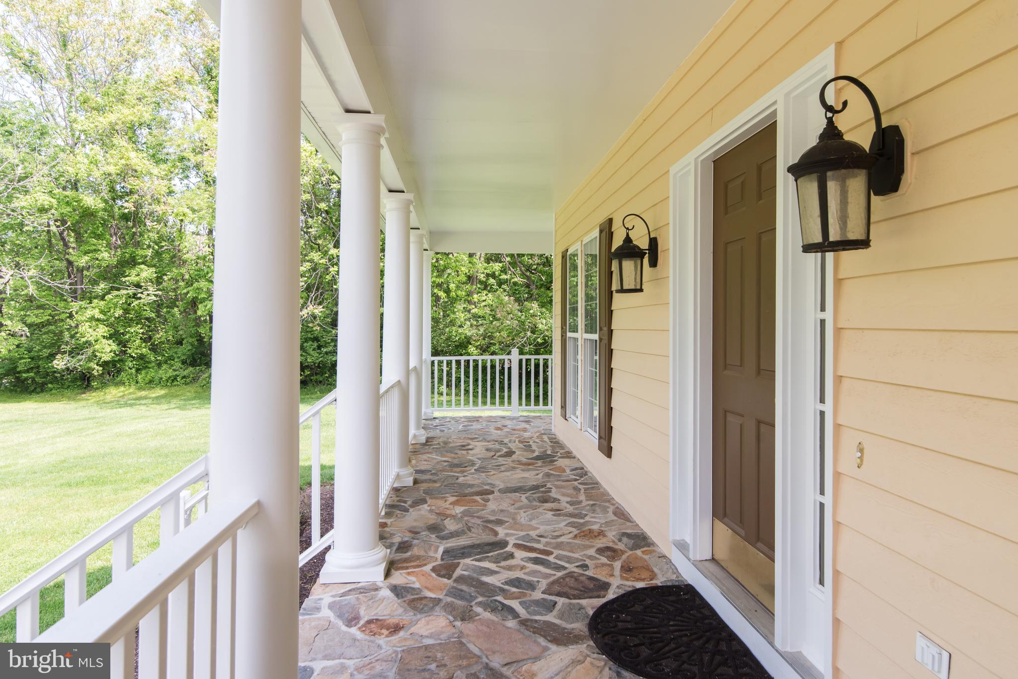 RIVERSIDE ACRES - Residential