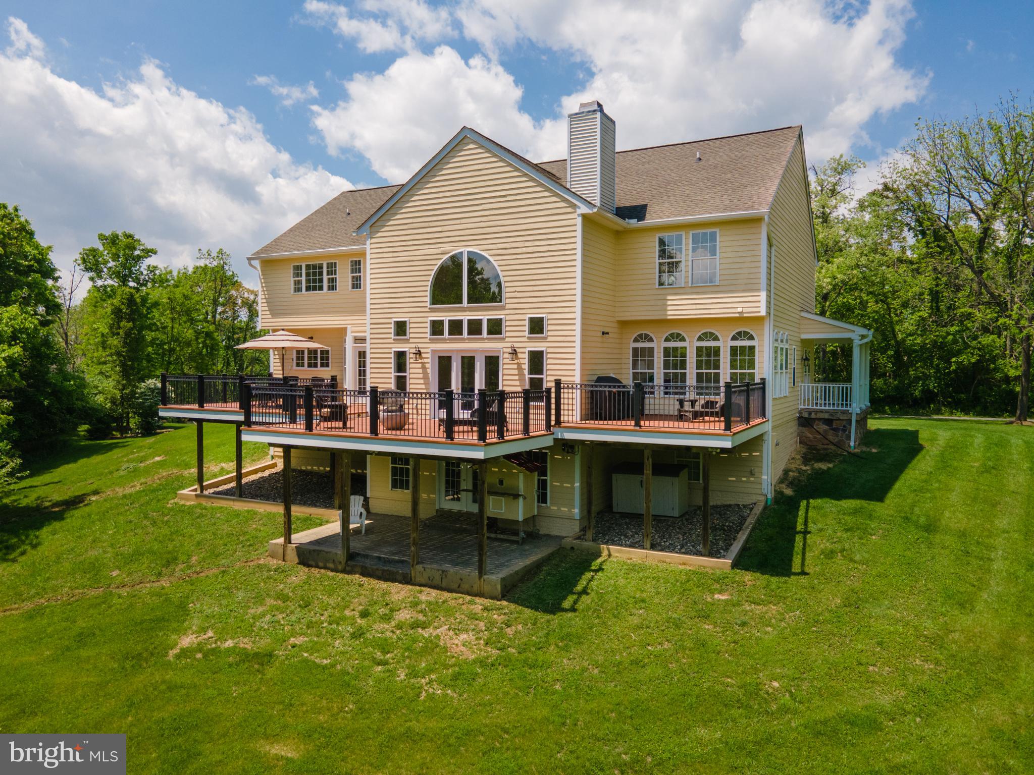 RIVERSIDE ACRES - Residential