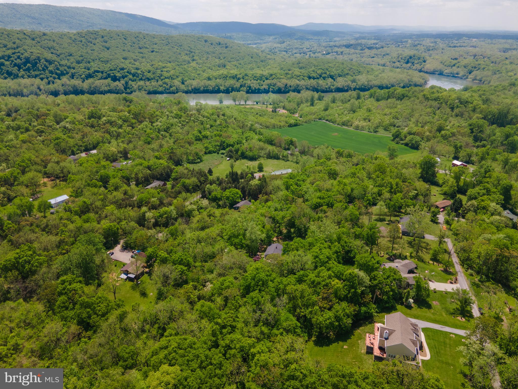 RIVERSIDE ACRES - Residential