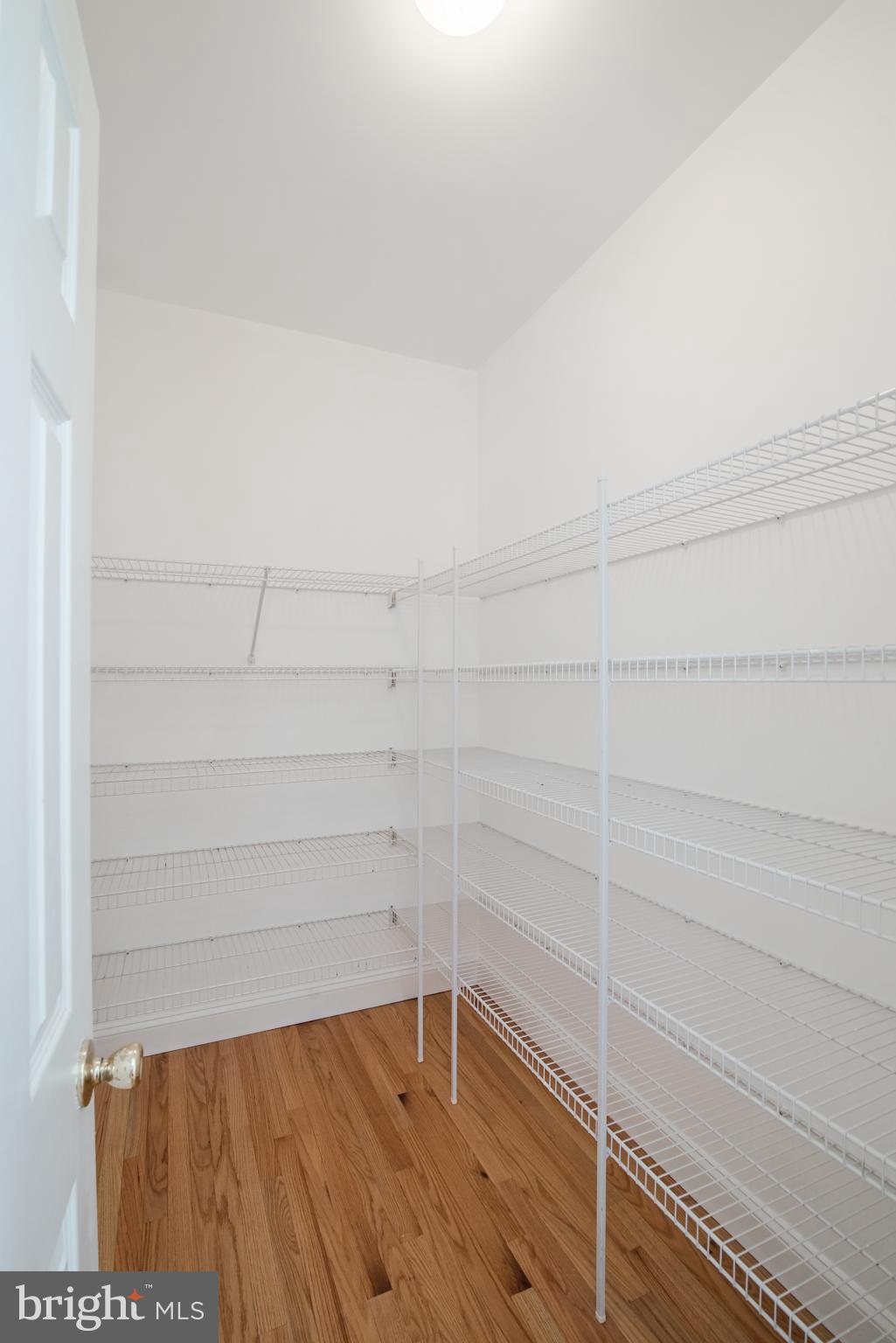 RIVERSIDE ACRES - Residential