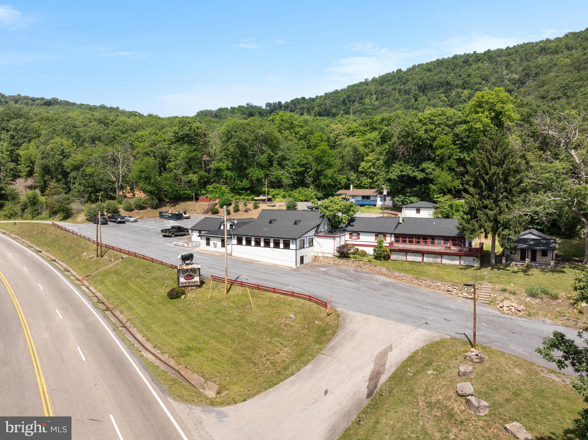8512 US Hwy 211W Luray VA US HWY 211 W 8508