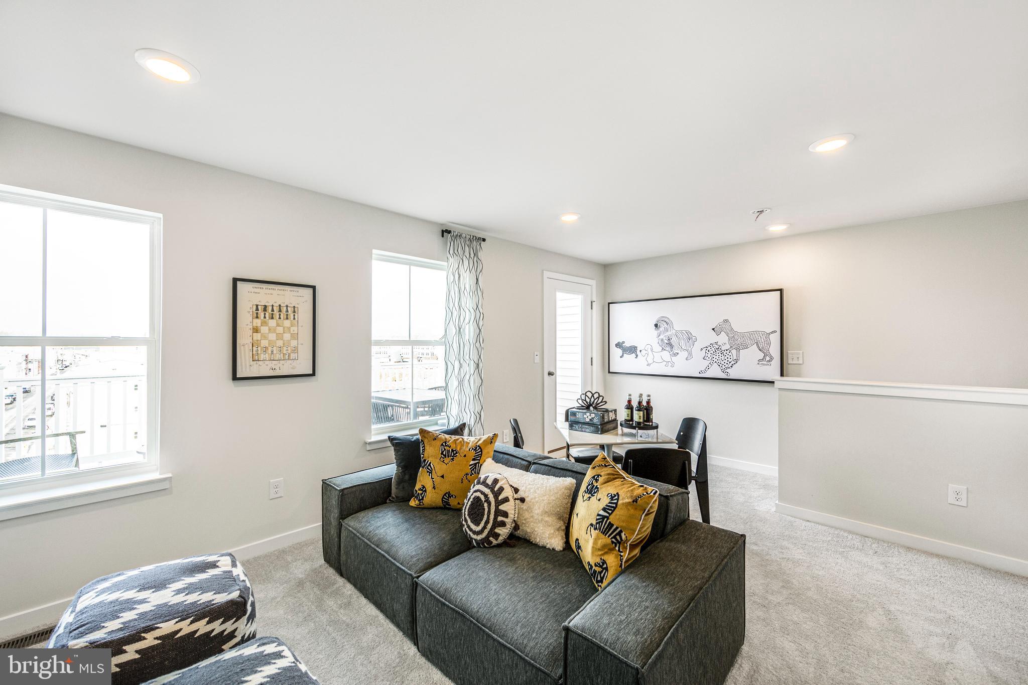 RIVER POINTE - Residential
