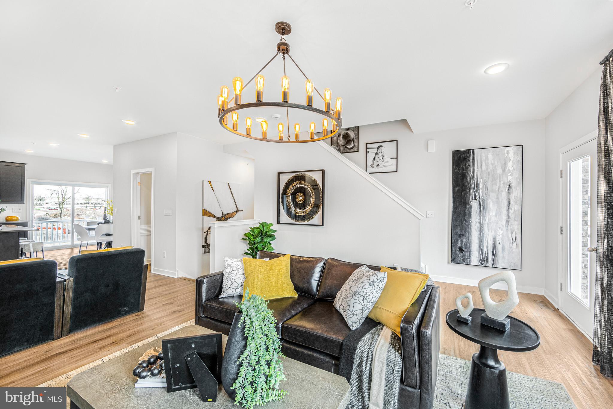 RIVER POINTE - Residential