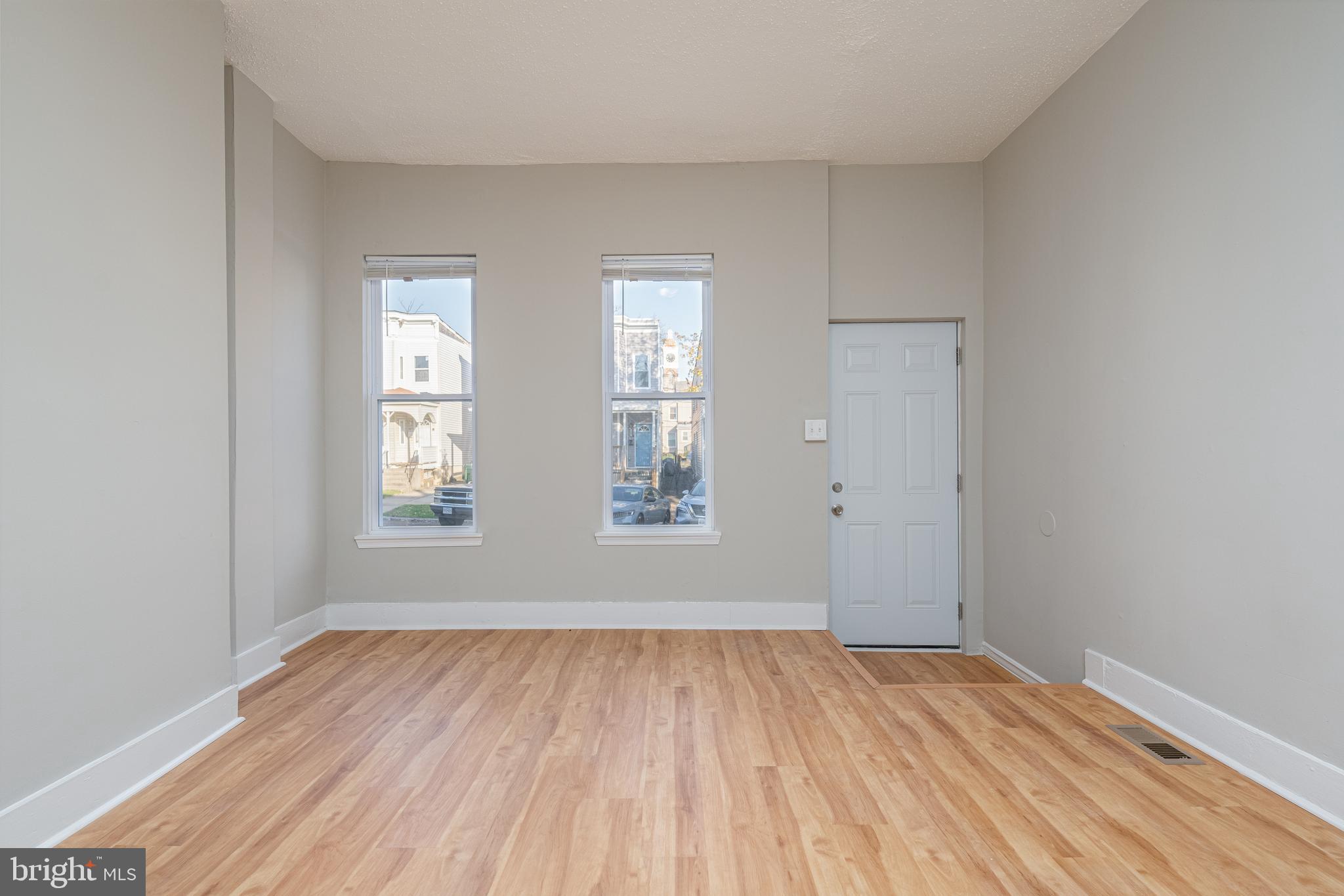 IRVINGTON - Residential Lease