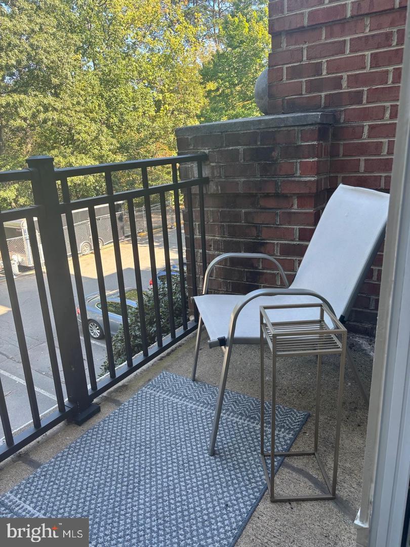 RESTON - Residential Lease