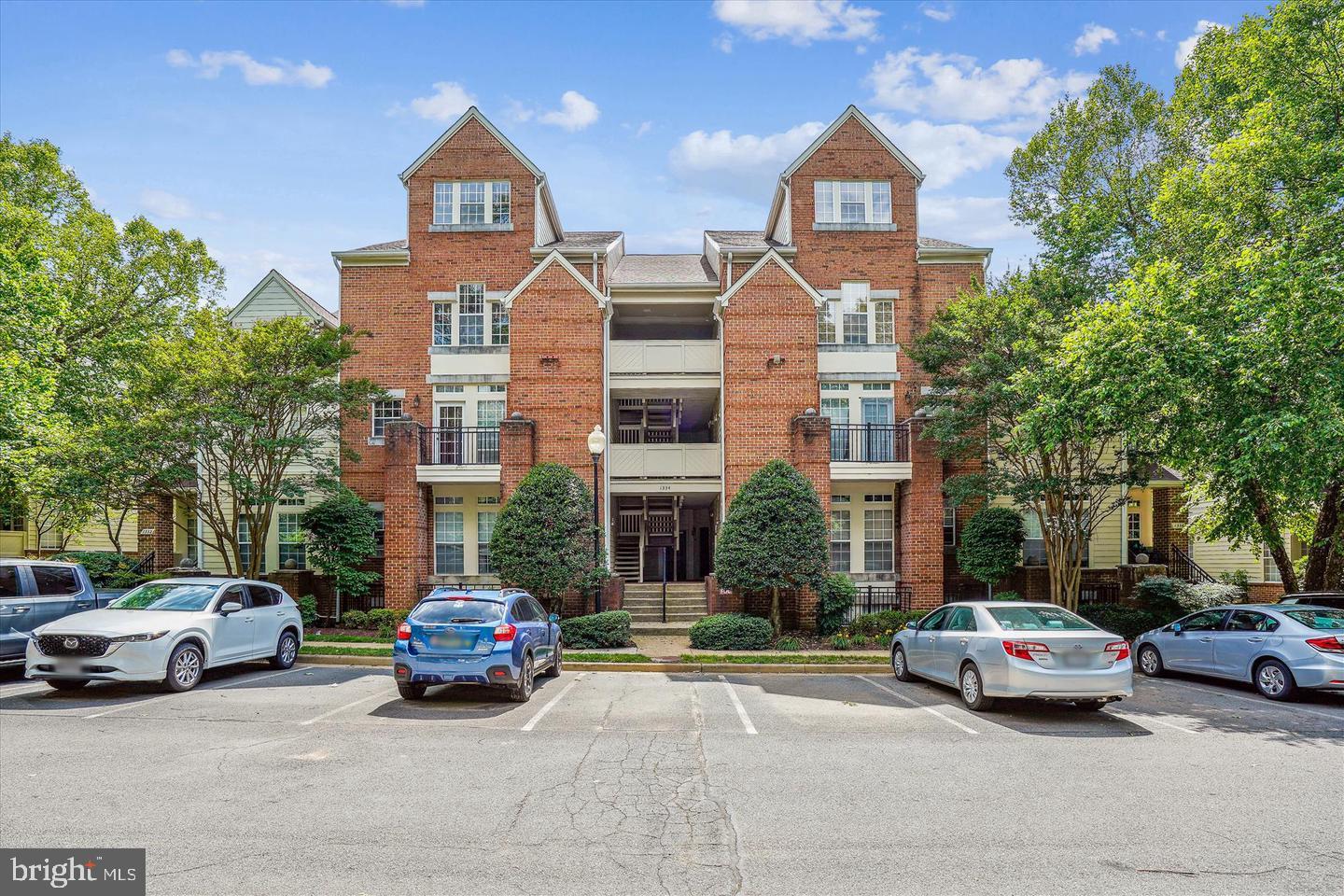 RESTON - Residential Lease
