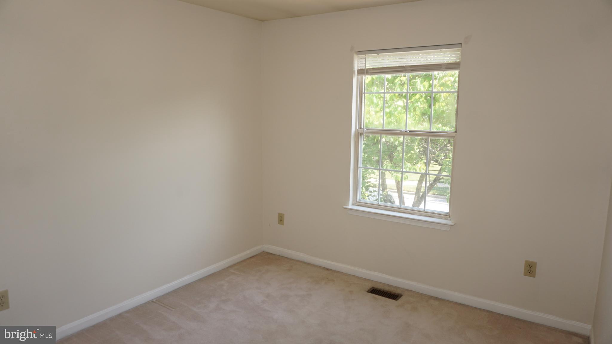 WATERFORD - Residential Lease