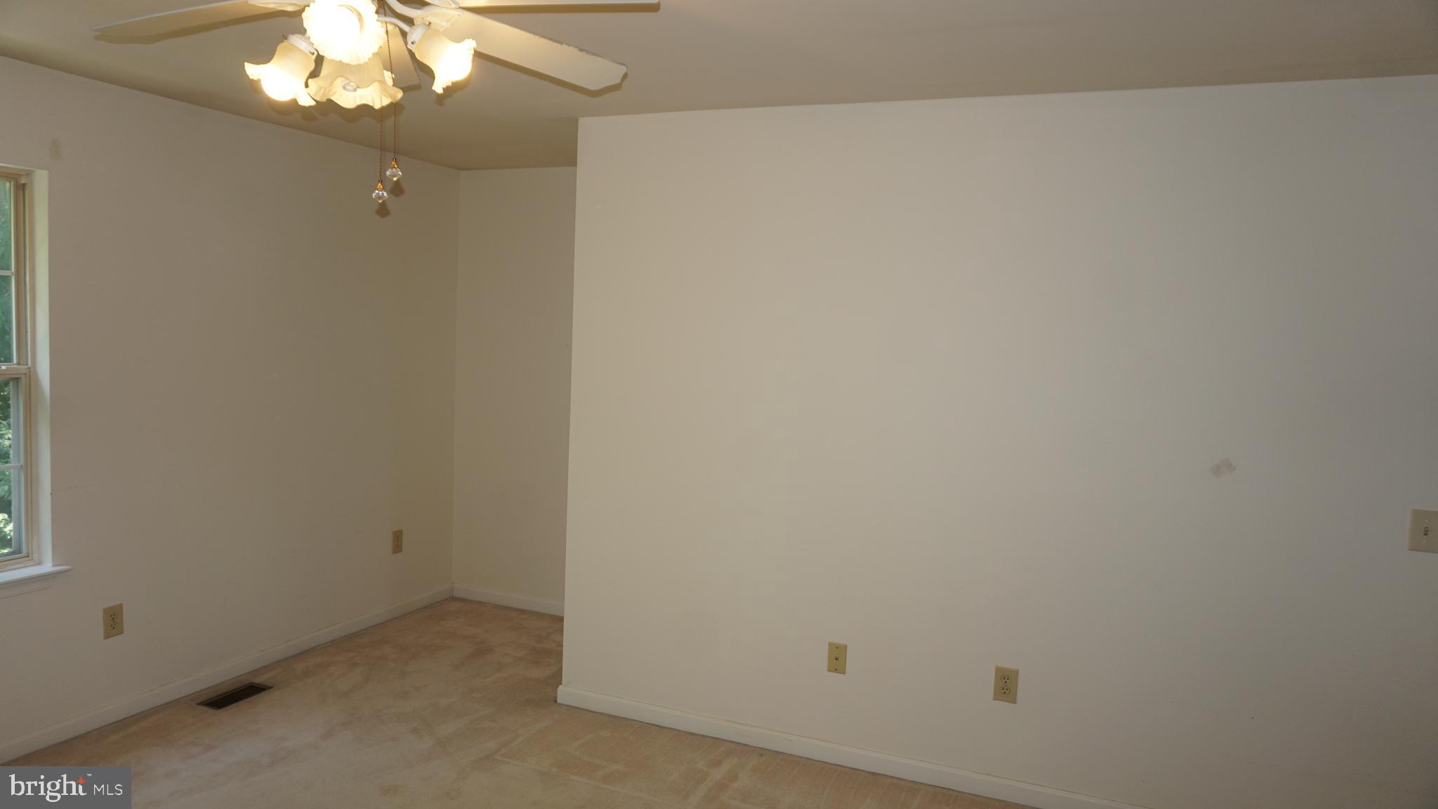 WATERFORD - Residential Lease