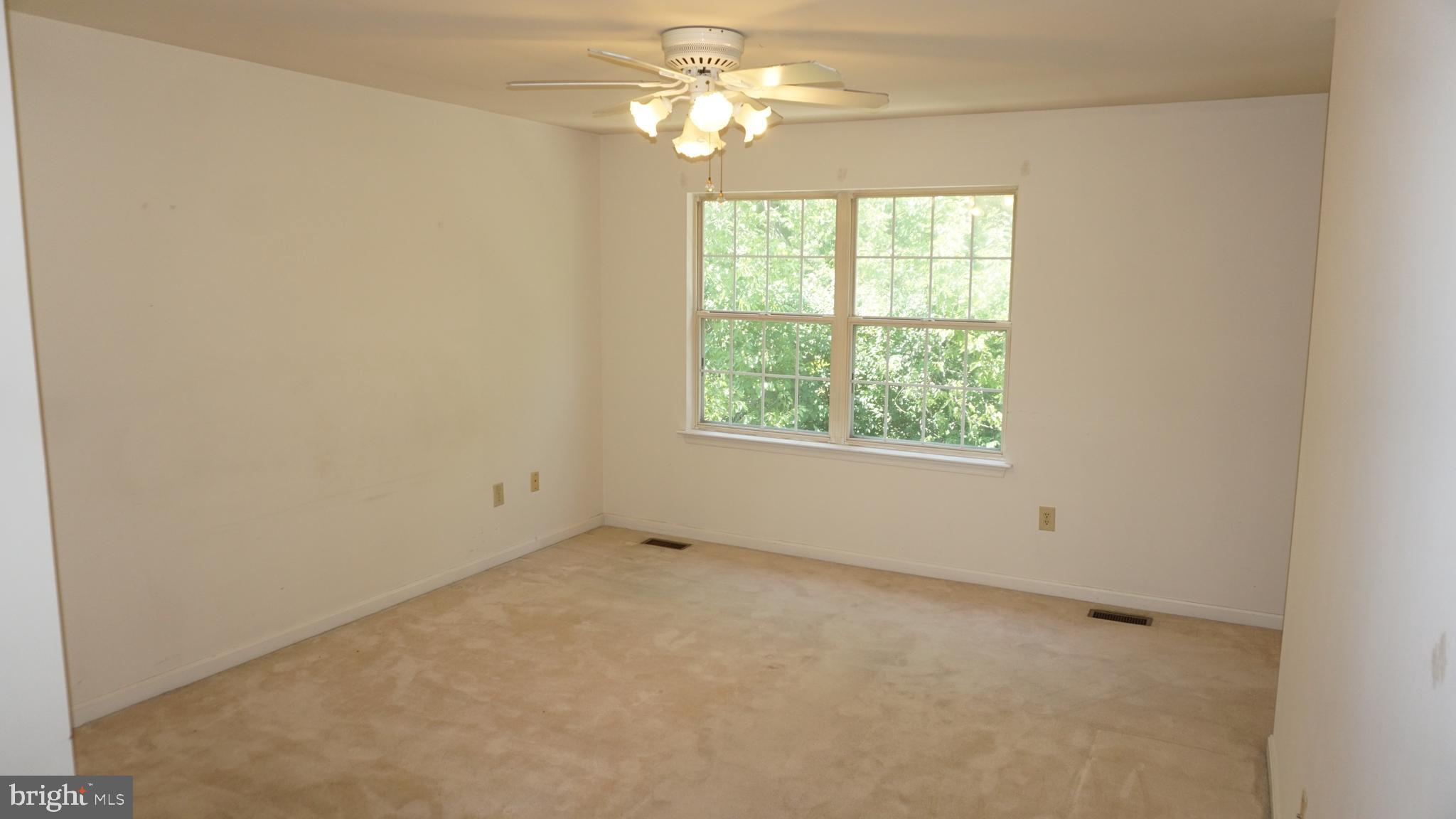 WATERFORD - Residential Lease