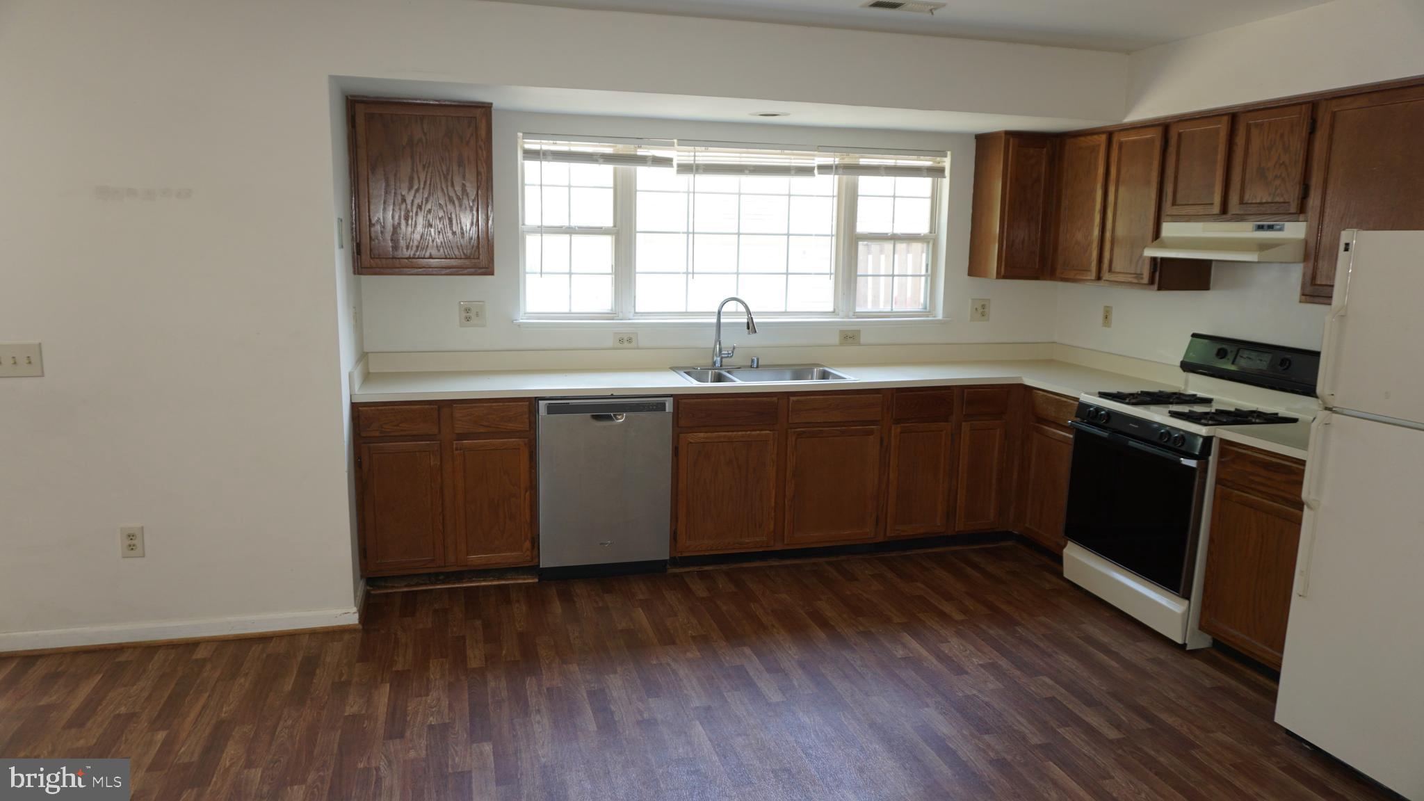 WATERFORD - Residential Lease