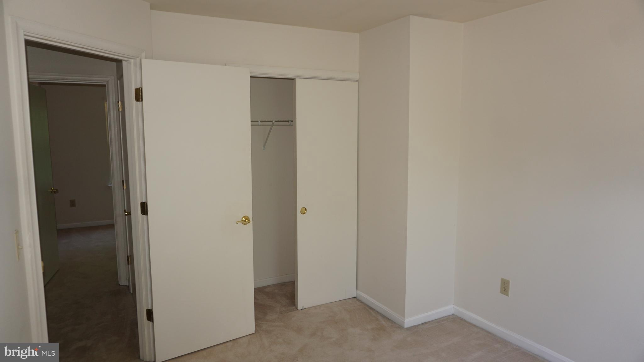 WATERFORD - Residential Lease