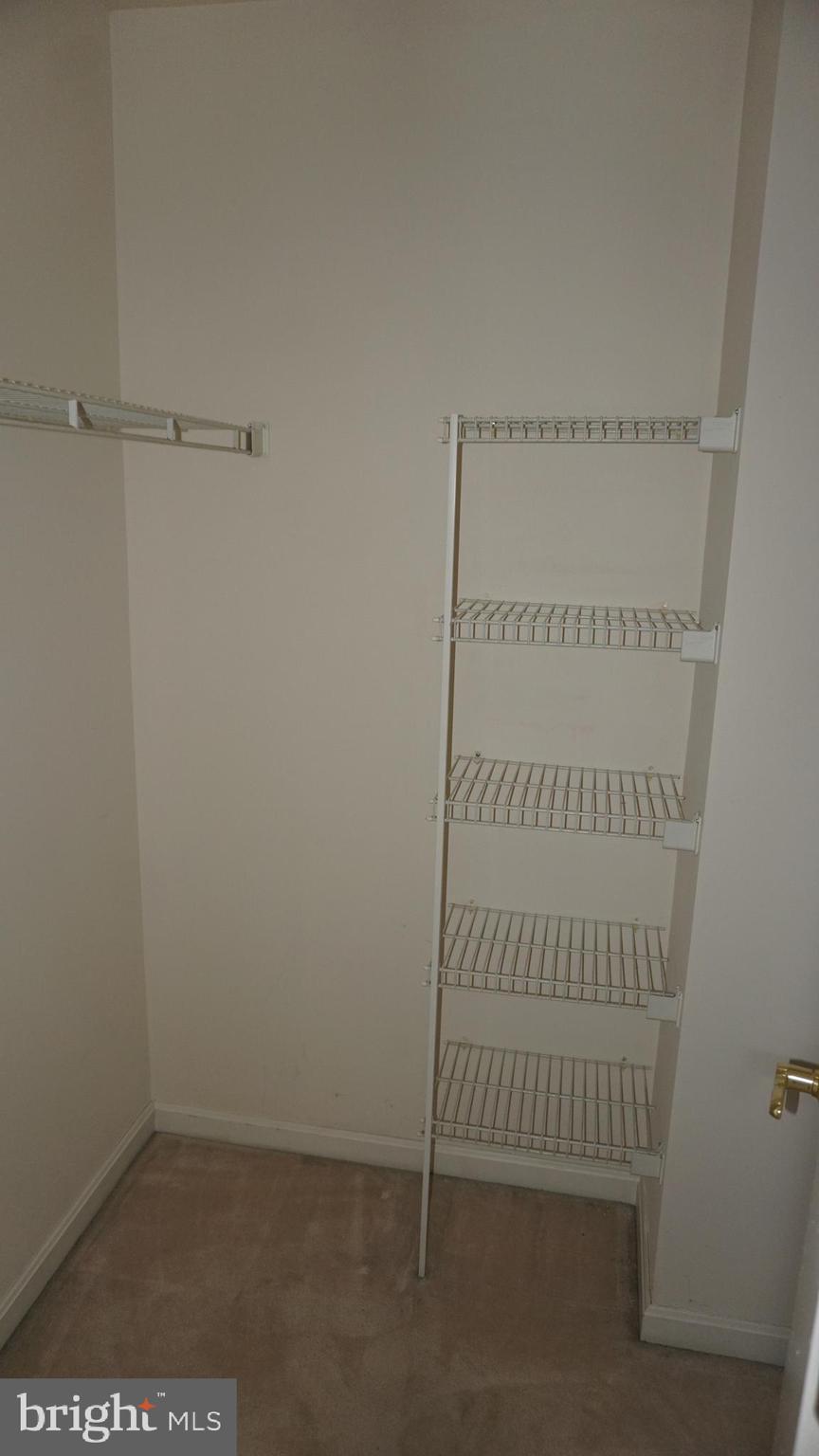 WATERFORD - Residential Lease