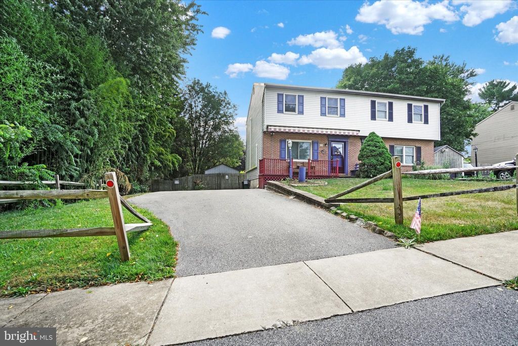 Photo of 90 Endslow Road, Maytown, PA 17550 (MLS # PALA2053768)