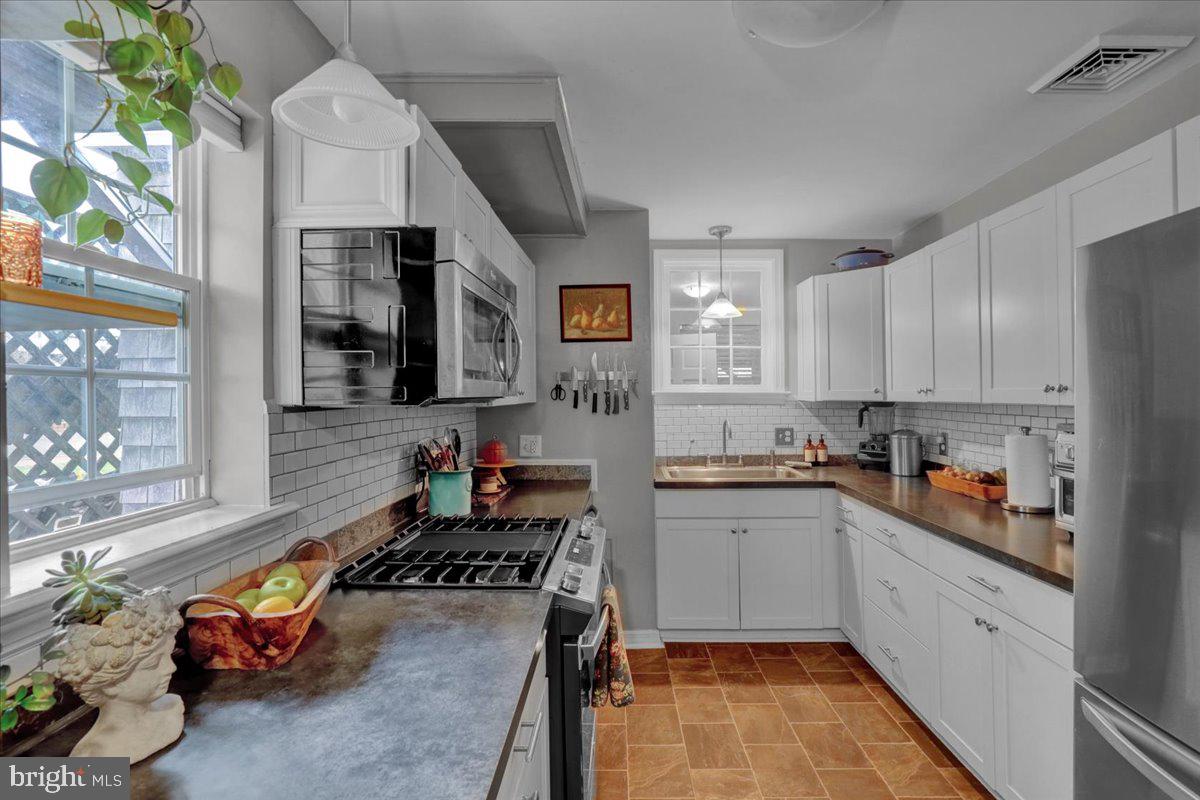 ANNVILLE - Residential