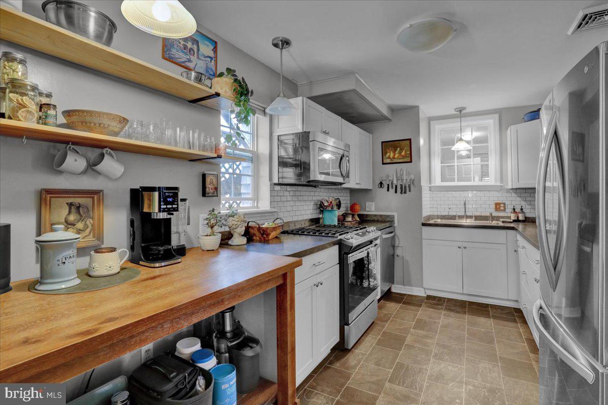 ANNVILLE - Residential