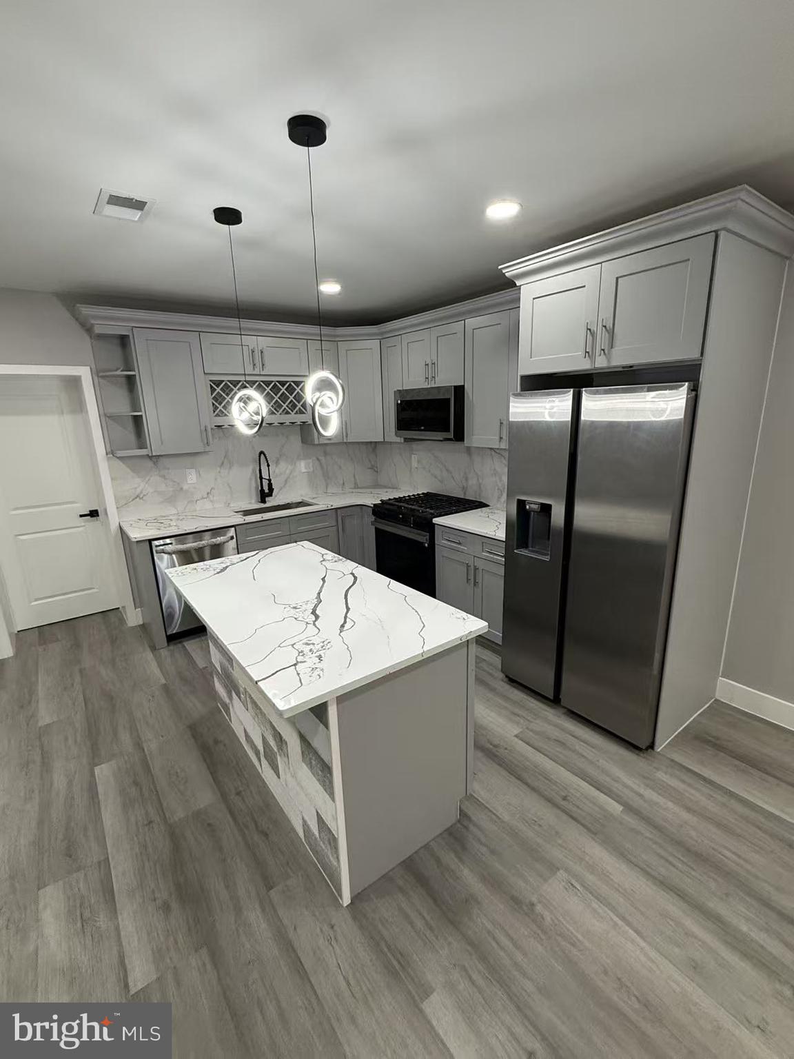 WHITMAN - Residential