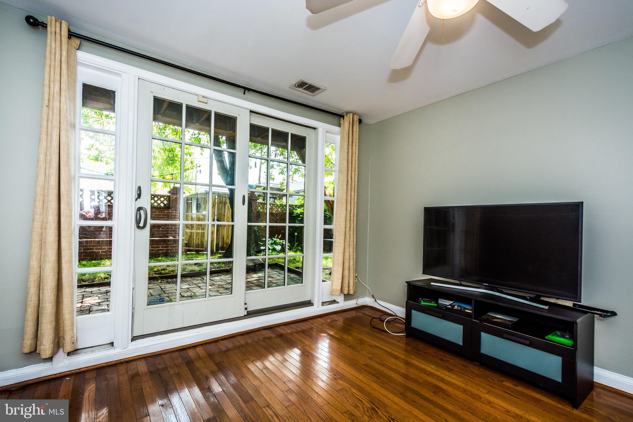 FEDERAL HILL HISTORIC DISTRICT - Residential Lease