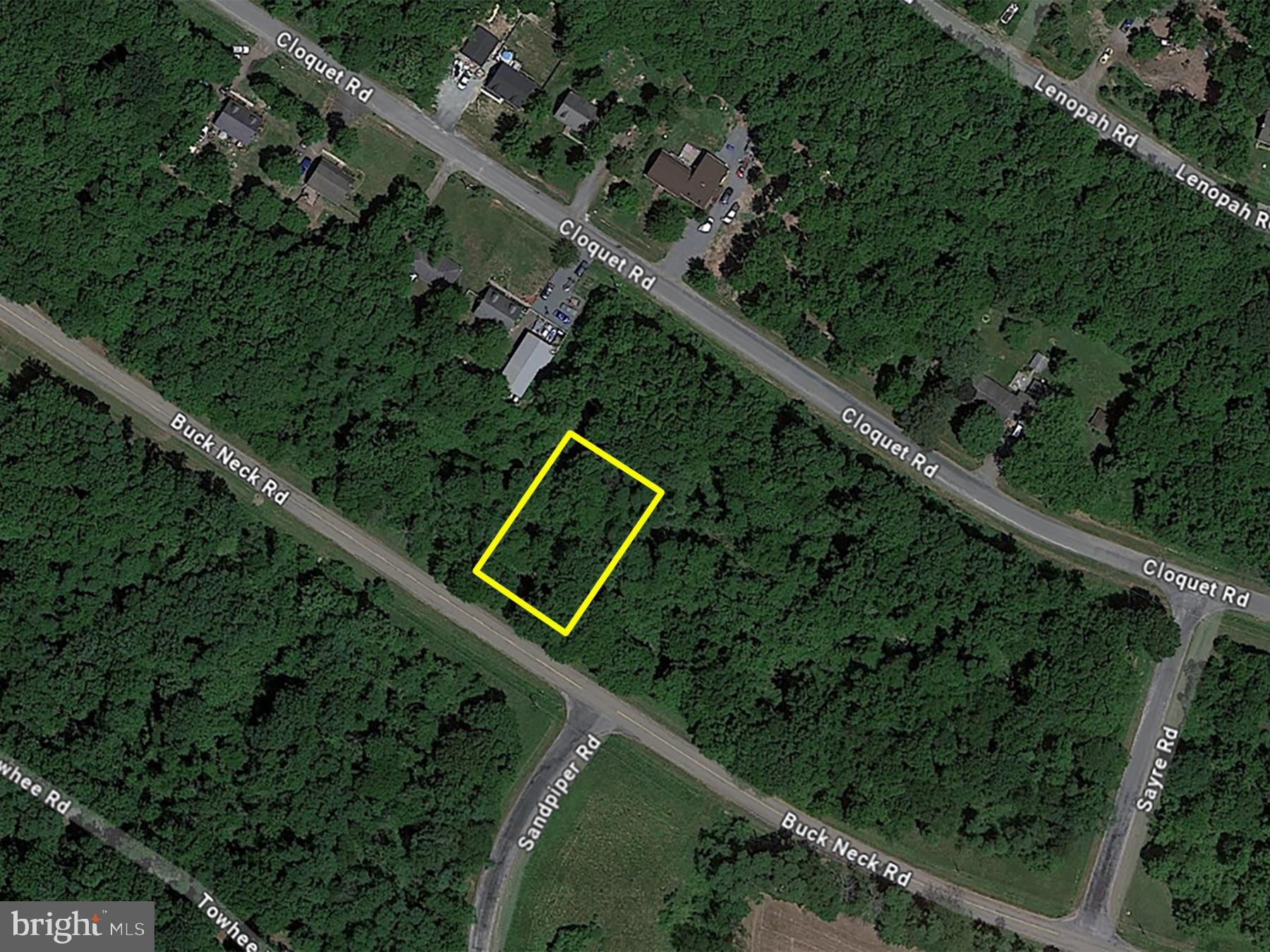 POST AUCTION: MAKE AN OFFER! Lot of Land located outside of Chestertown, Maryland within Kent County. Nearby attractions include Warton Creek Marina, Warton Creek, Attractions along Chesapeake Bay, & +/- 7 Miles to downtown Chestertown, Maryland. Easy Access to Major Traffic Artery Fairlee Road. Deposit: $5,000.