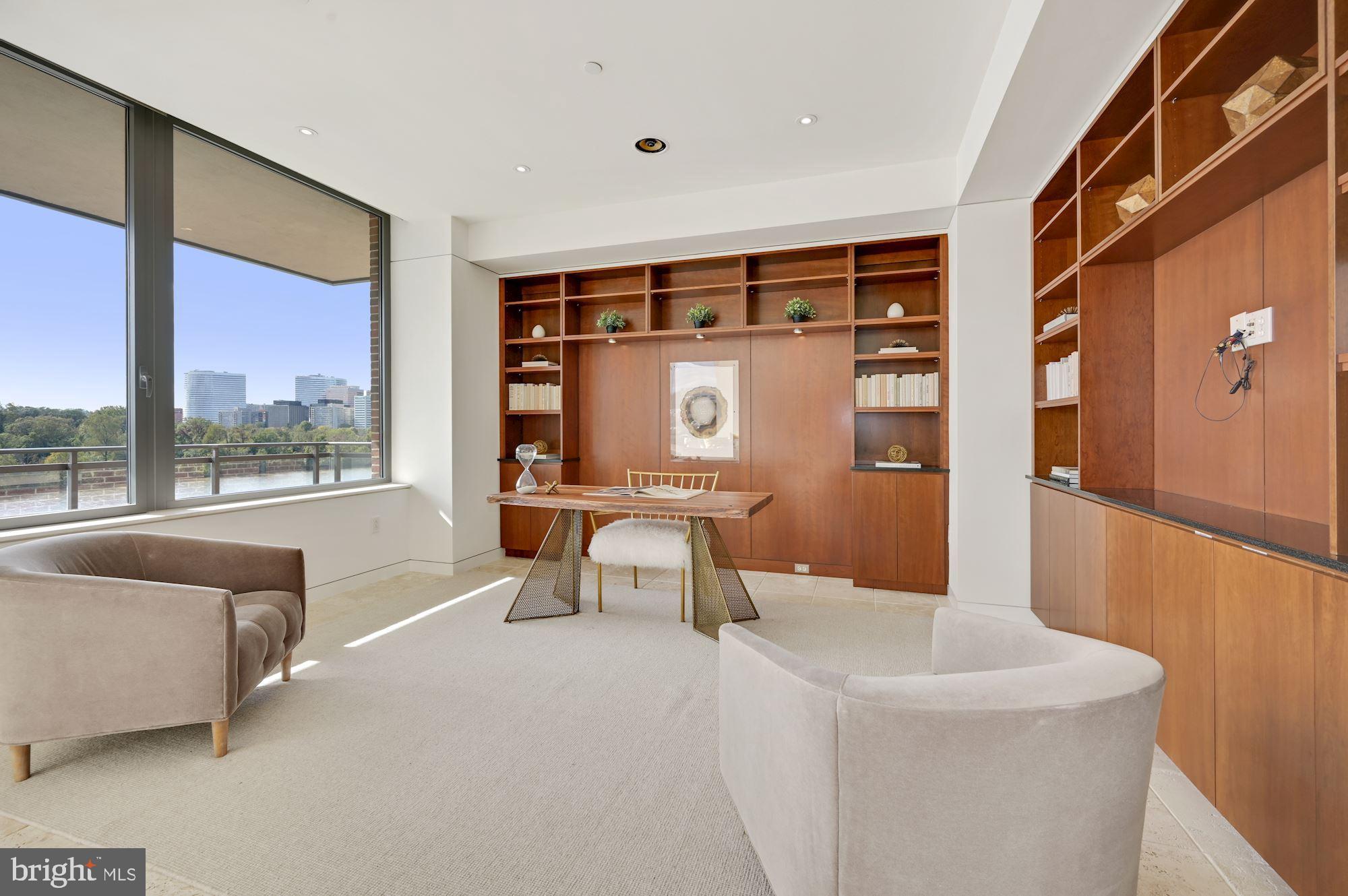 GEORGETOWN - Residential