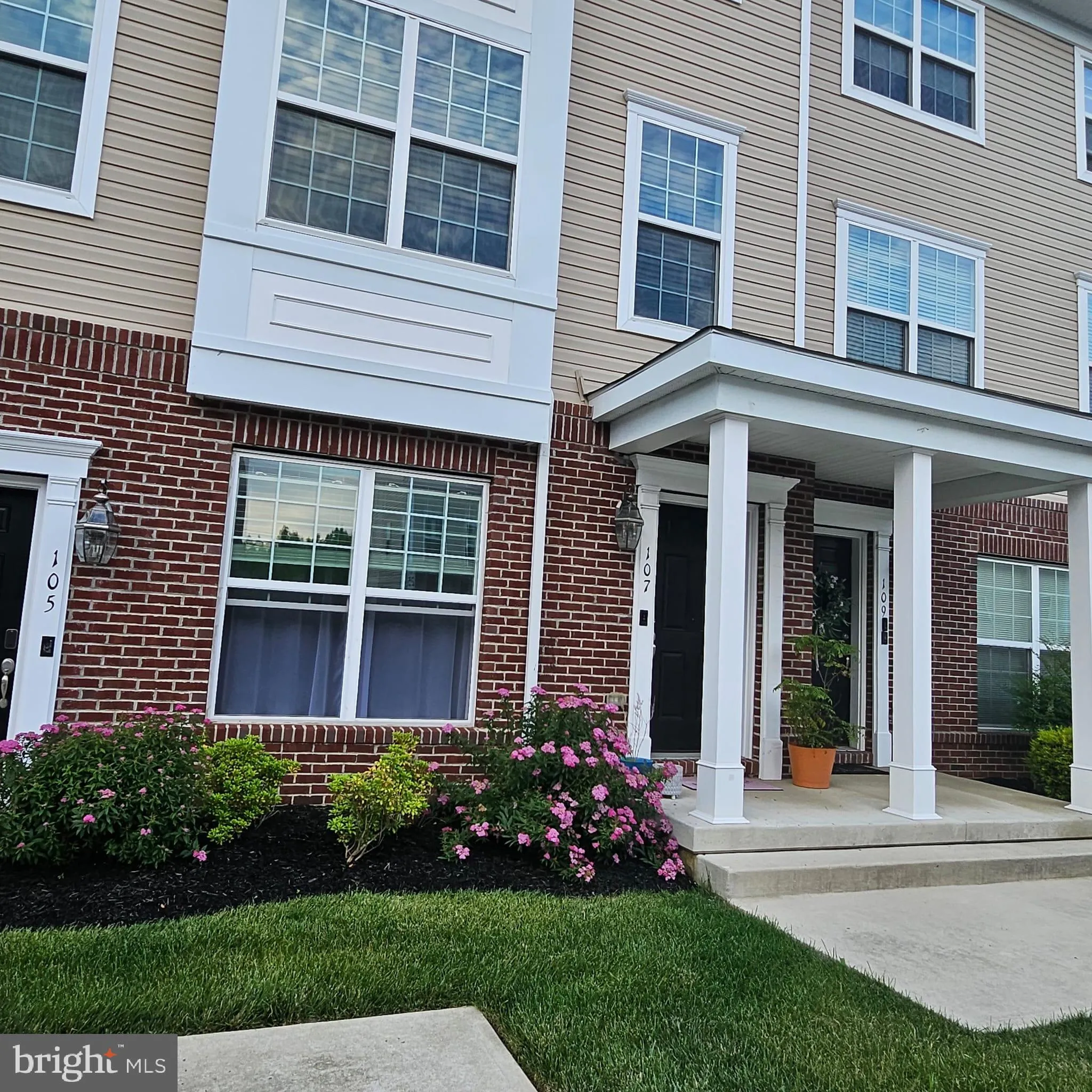 Florence, New Jersey 08518, United States, 3 Bedrooms Bedrooms, ,3 BathroomsBathrooms,Residential,Coming Soon,157497