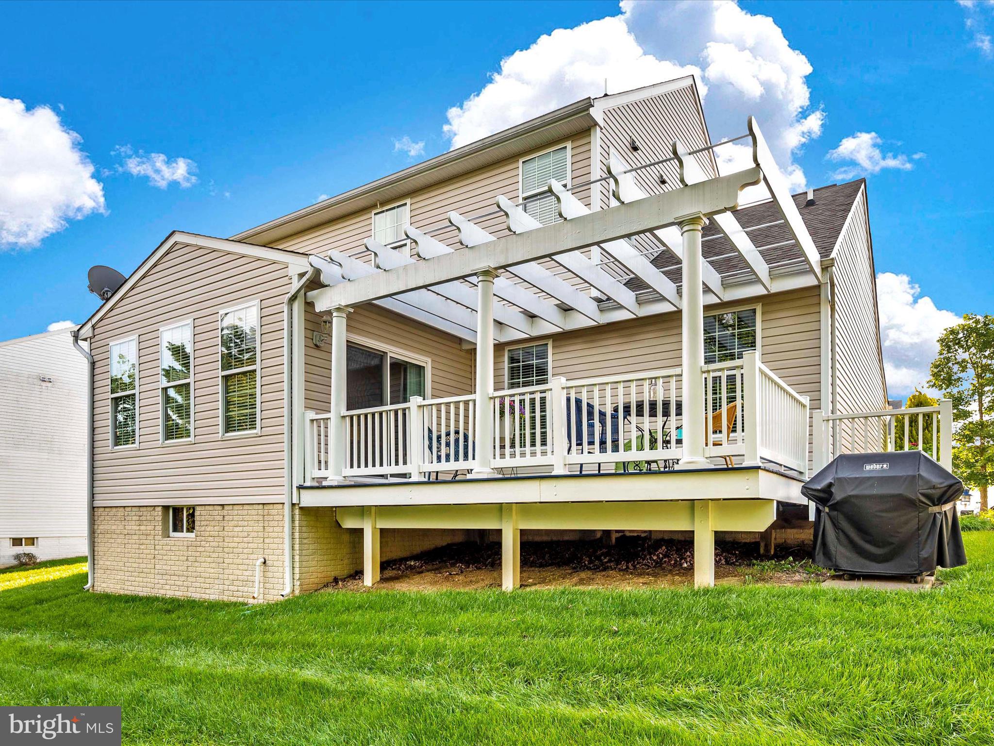 RIVERSIDE VILLAGES - Residential