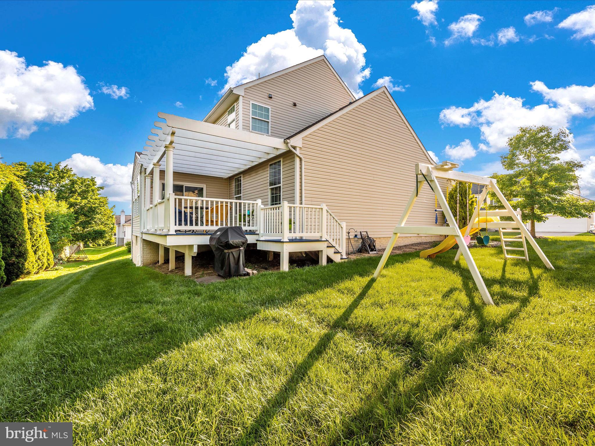 RIVERSIDE VILLAGES - Residential