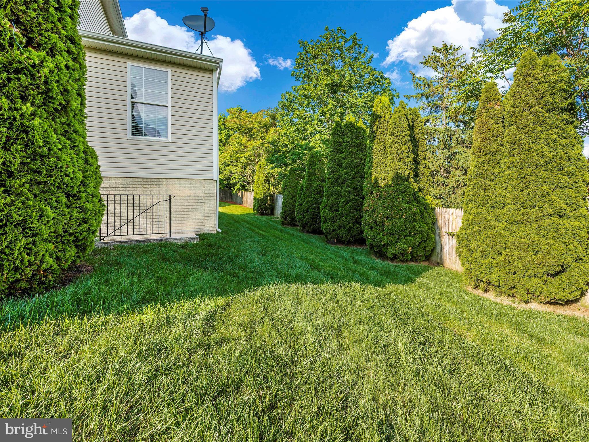 RIVERSIDE VILLAGES - Residential