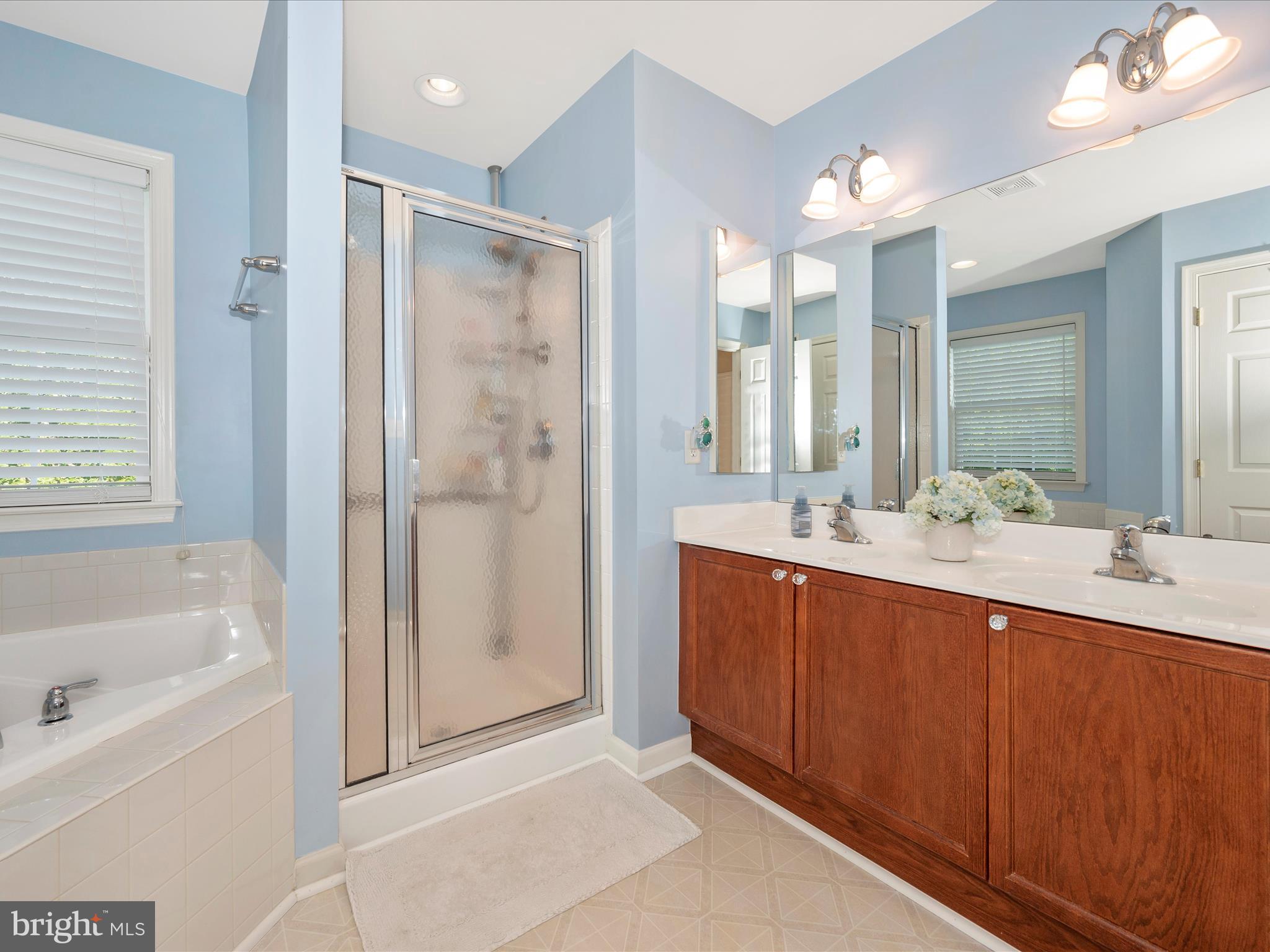 RIVERSIDE VILLAGES - Residential