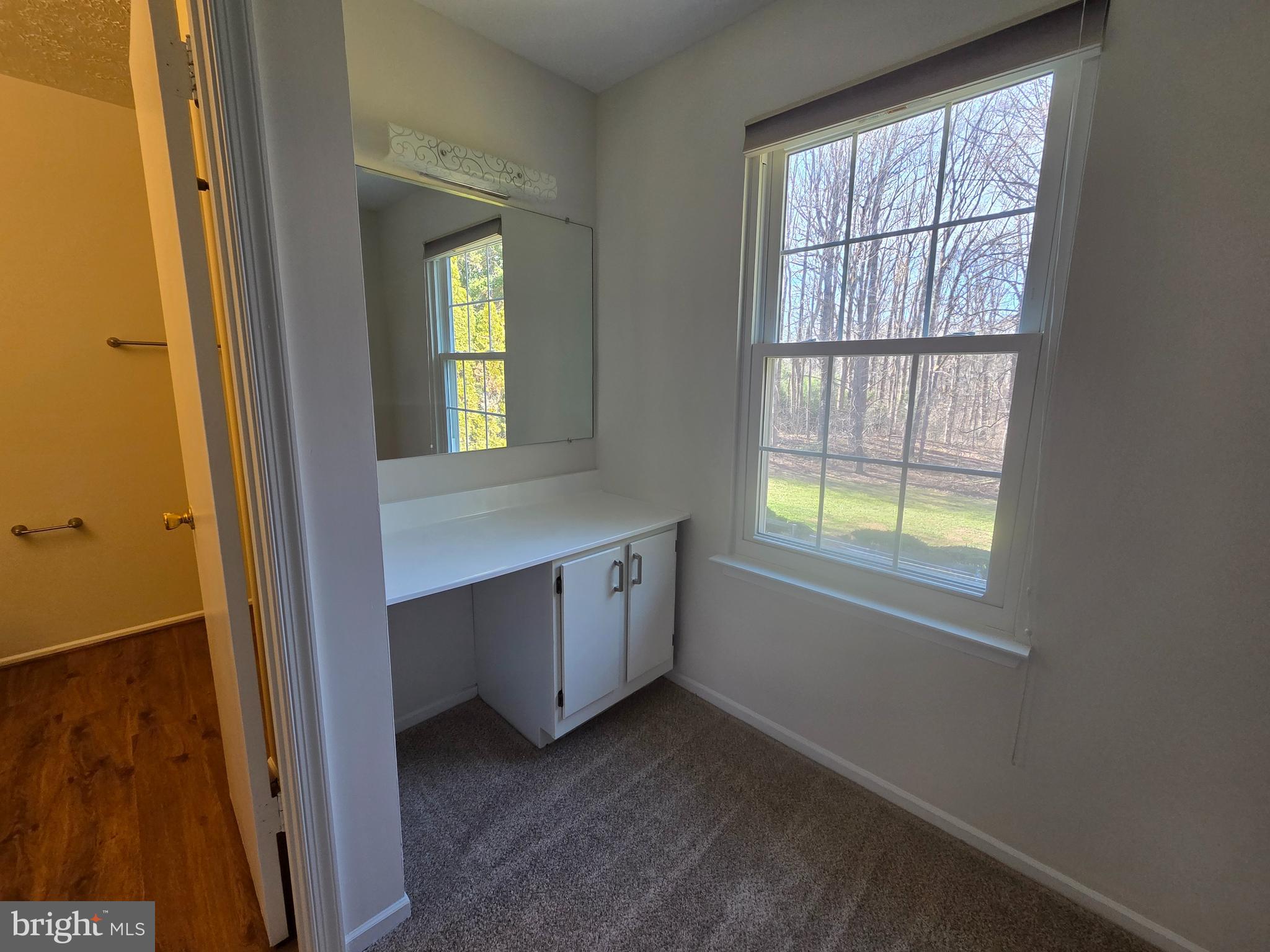 BAY COUNTRY - Residential