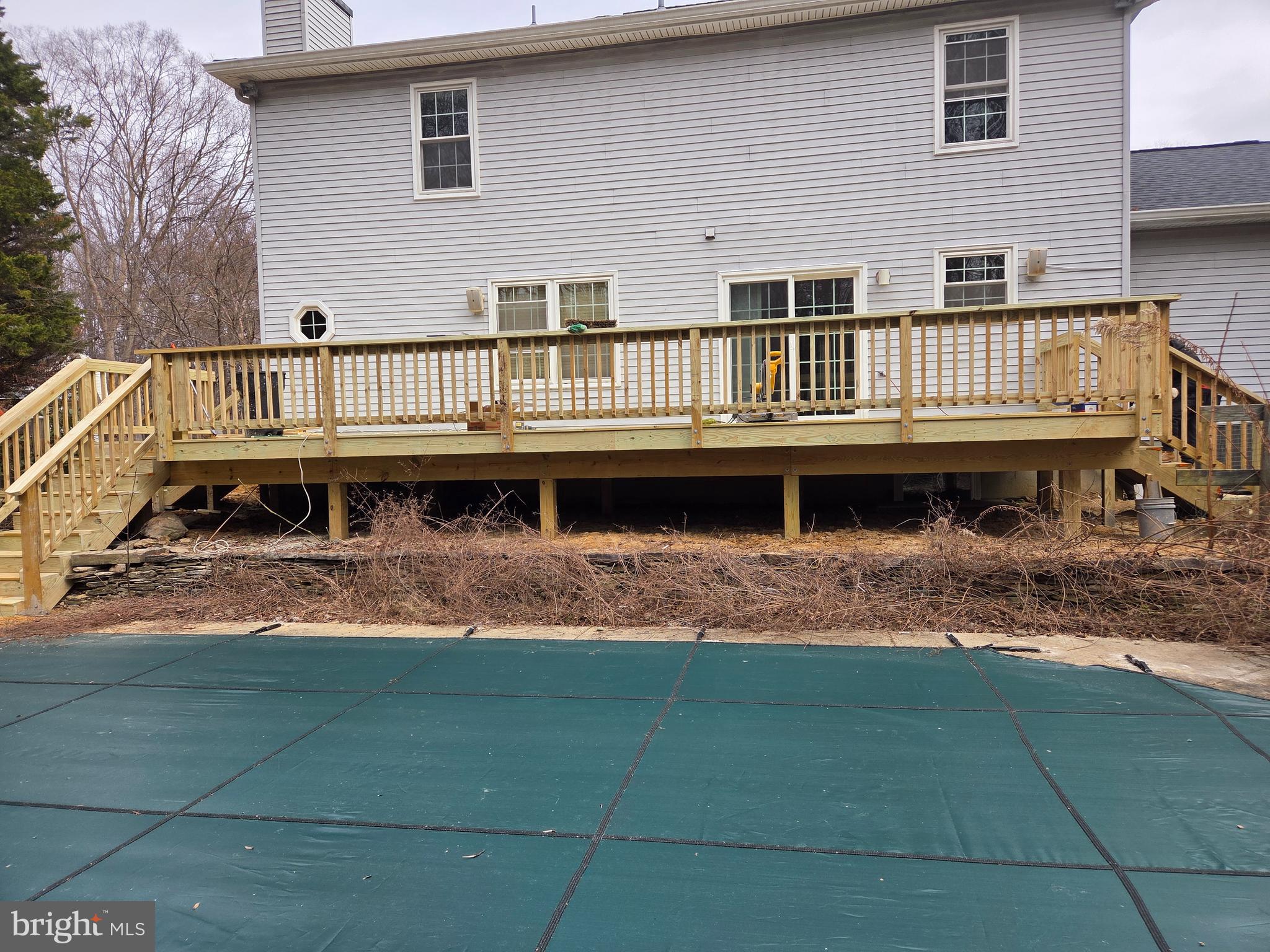 BAY COUNTRY - Residential