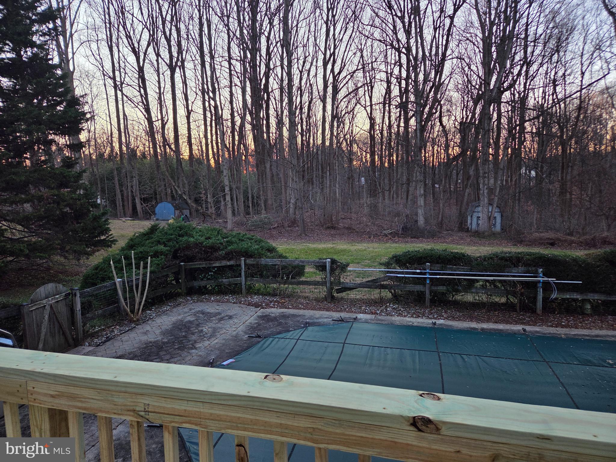 BAY COUNTRY - Residential