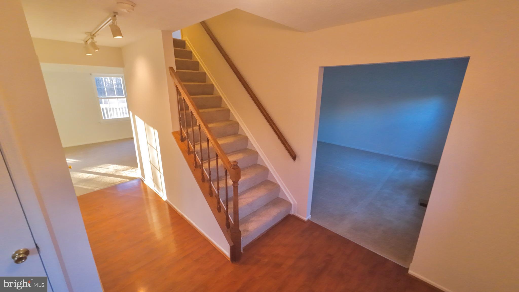 BAY COUNTRY - Residential