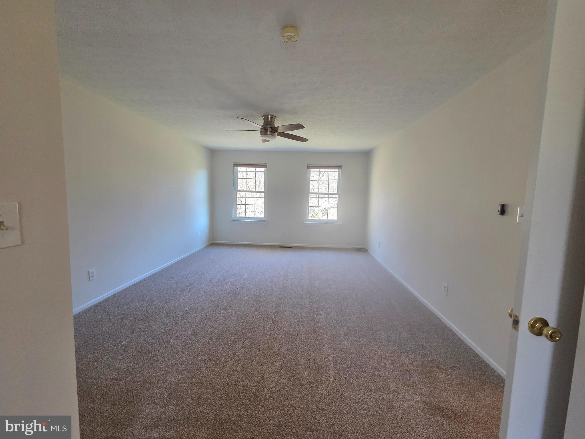 BAY COUNTRY - Residential