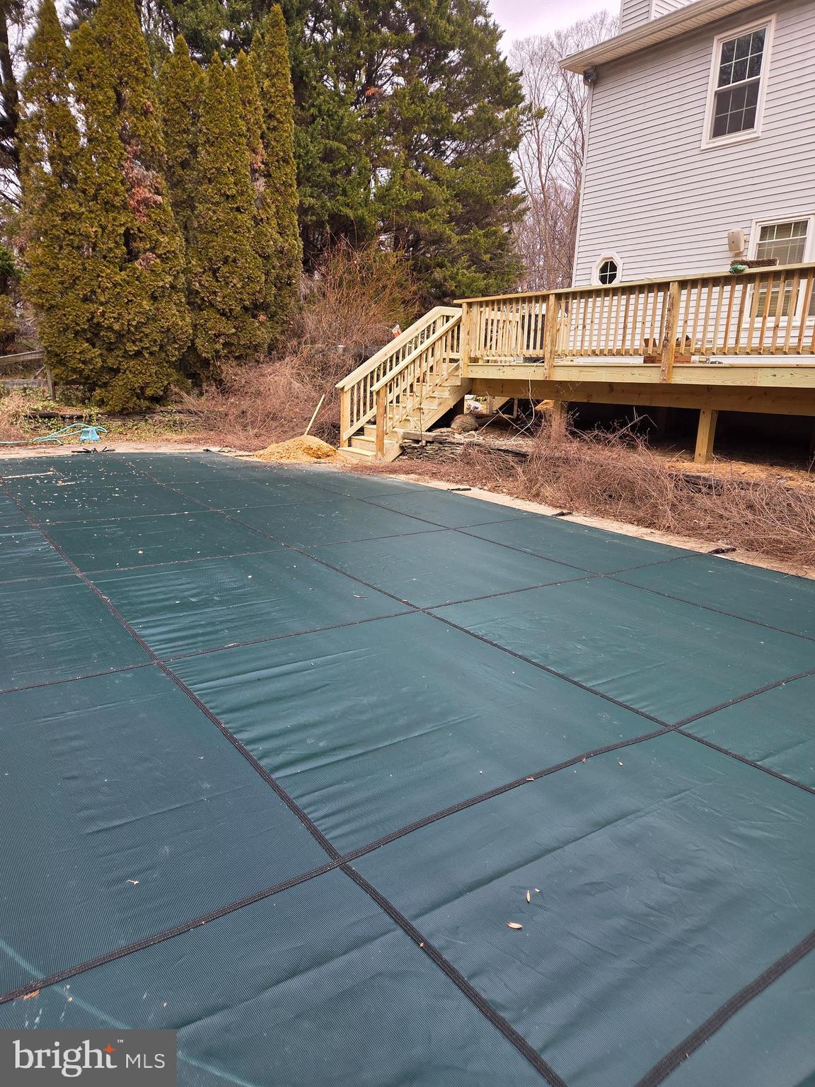 BAY COUNTRY - Residential