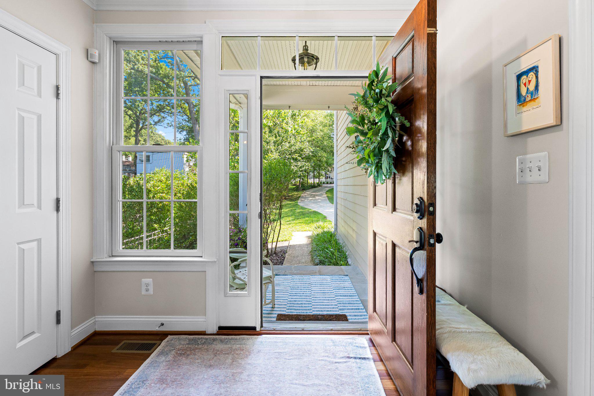639 HONEYSUCKLE LANE