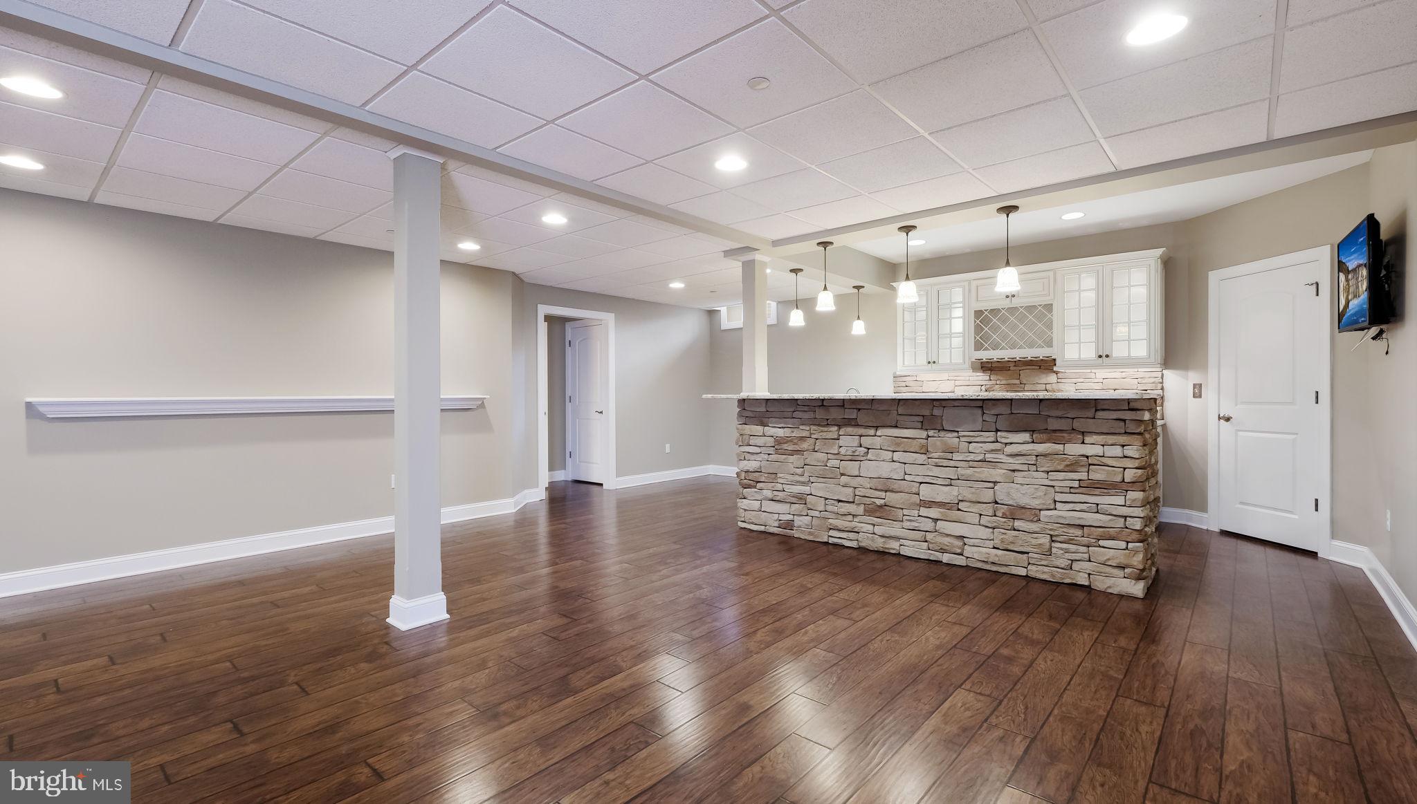 HOLLY FARM ESTATE - Residential