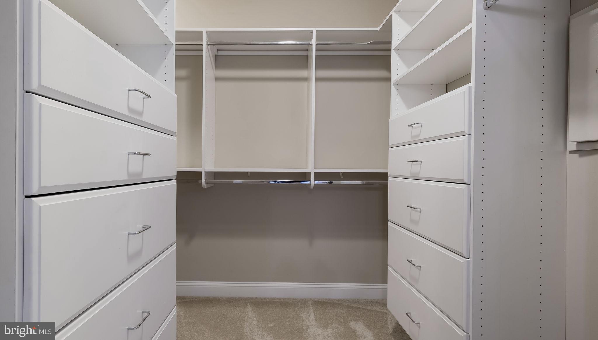 HOLLY FARM ESTATE - Residential