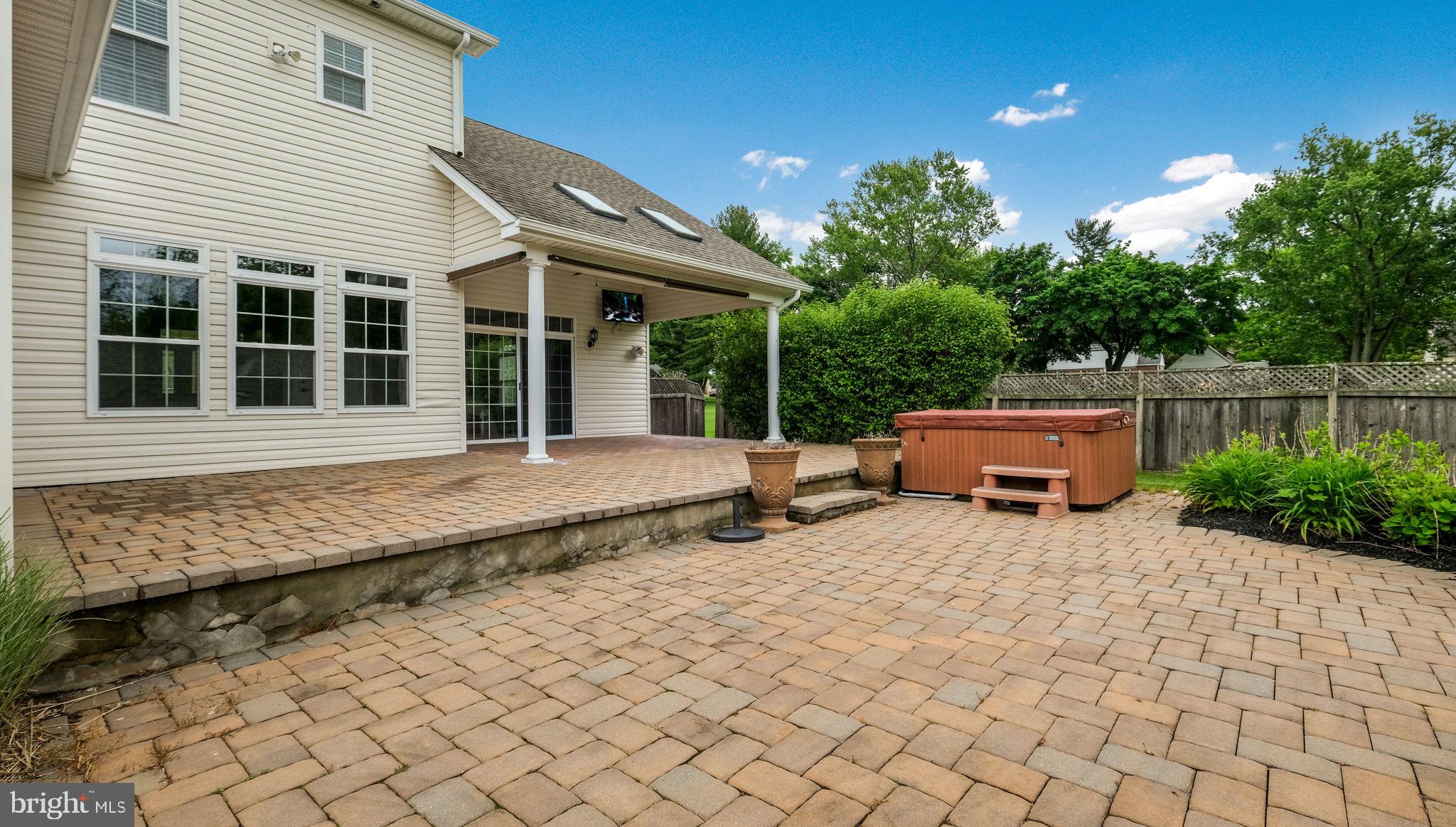 HOLLY FARM ESTATE - Residential