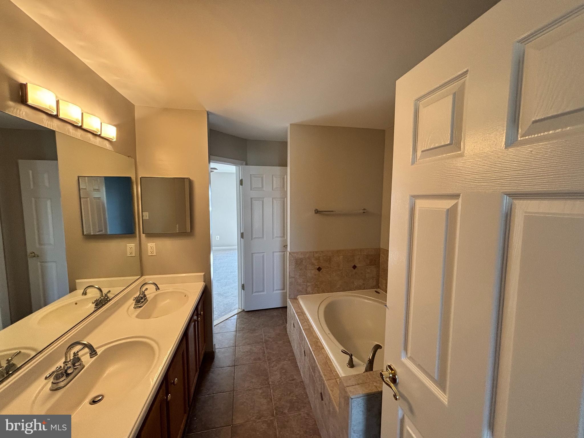 KINGSBROOKE - Residential