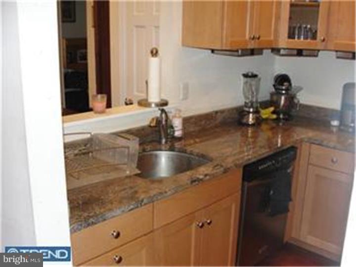 OLD CITY - Residential Lease