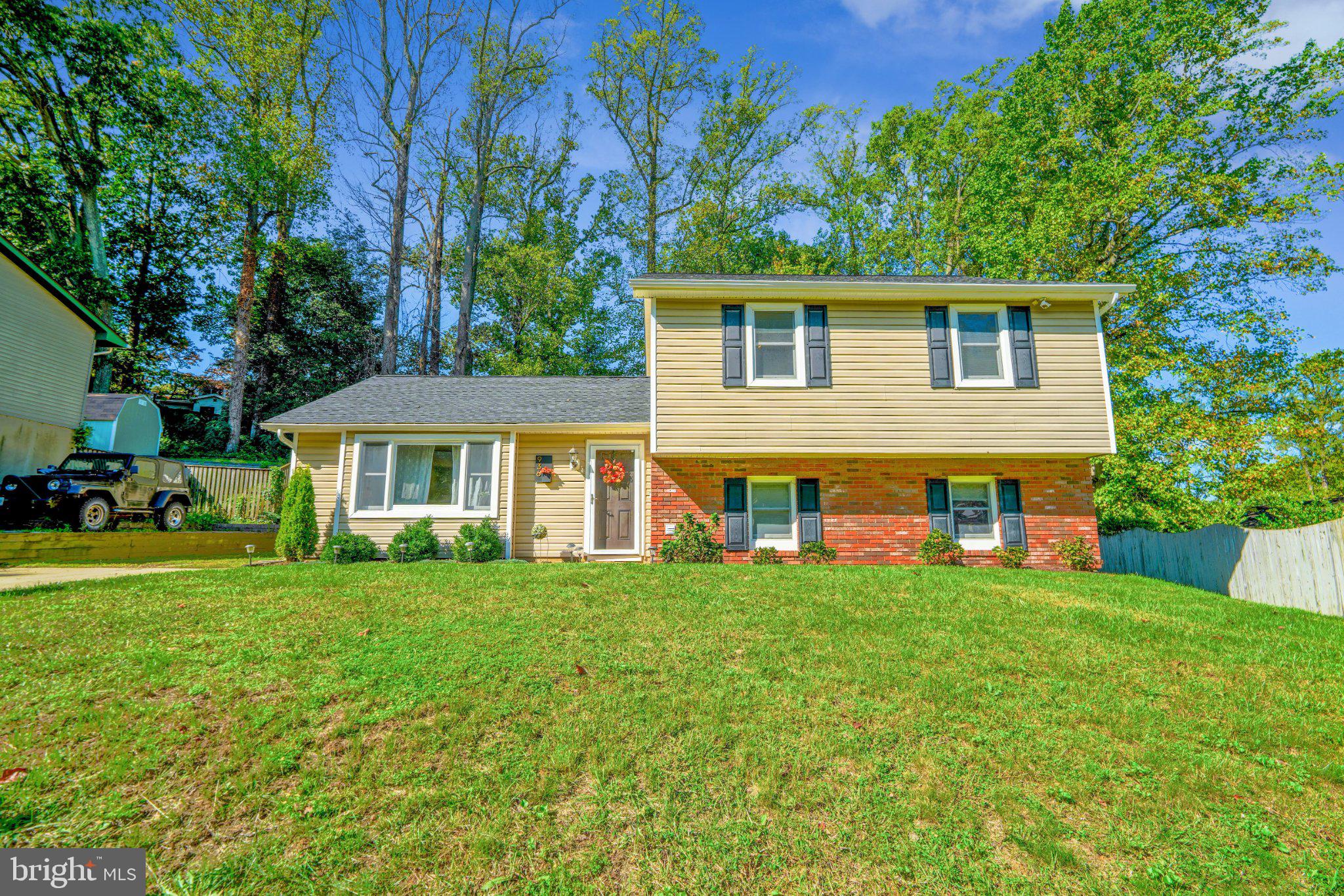 936 MARINE DRIVE