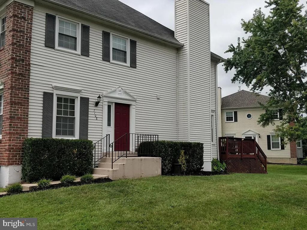 Photo of 7108 Pleasant Point Court, ALEXANDRIA, VA 22315 (MLS # VAFX2263750)
