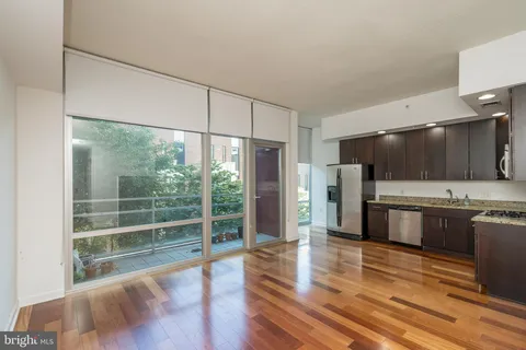 22 S Front Street Unit 305, Philadelphia, PA MLS: PAPH2325156