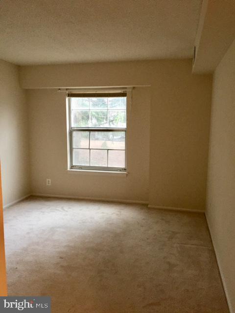 THE COLONIES - Residential Lease